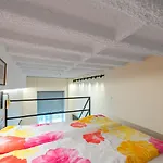 Modern Loft Near Christ's Resurrection Church By Polo *