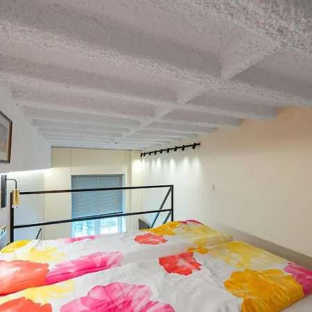 Modern Loft Near Christ's Resurrection Church By Polo *
