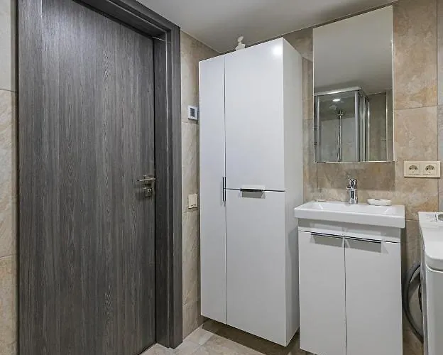 Modern Loft Near Christ's Resurrection Church By Polo Daire